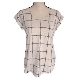 Women's Express Short Cuffed Sleeve Blouse, Black & White, Small​​​​